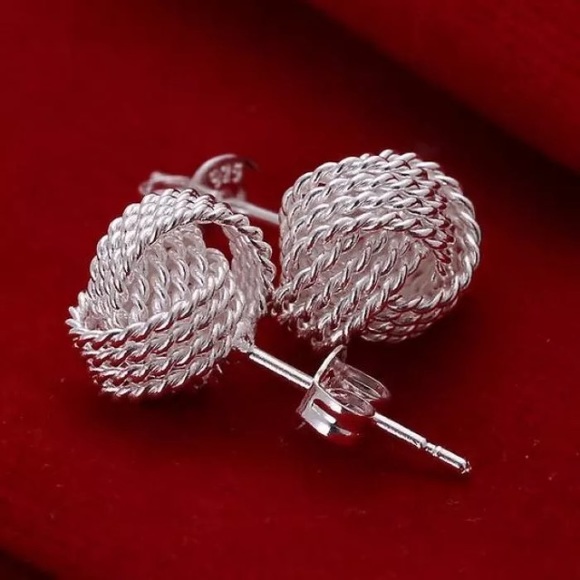 ❤️gorgeous 925silver stamp mesh knot stud earrings - Picture 3 of 3
